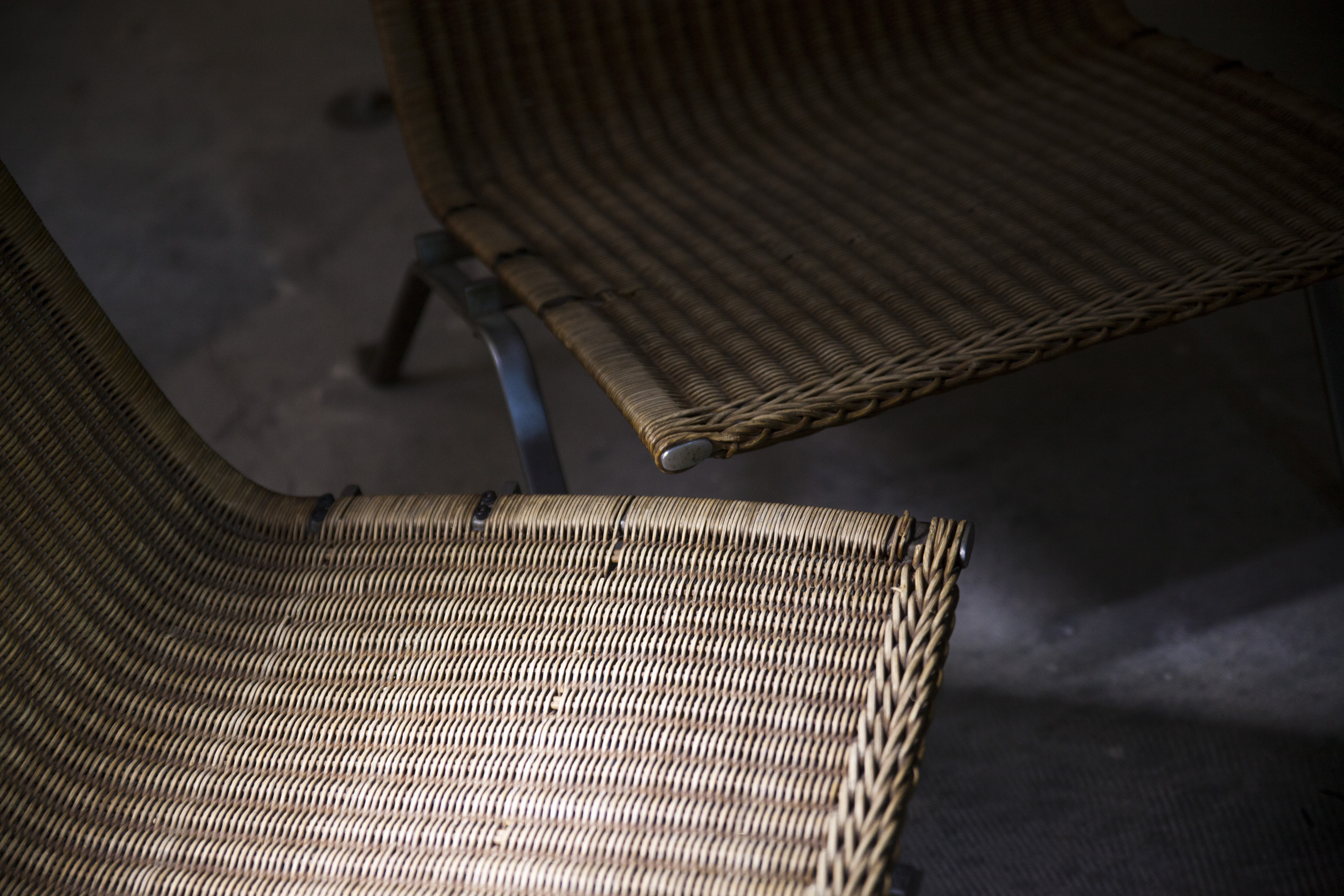 Poul Kjaerholm (1929-1980) Paire de chauffeuses...