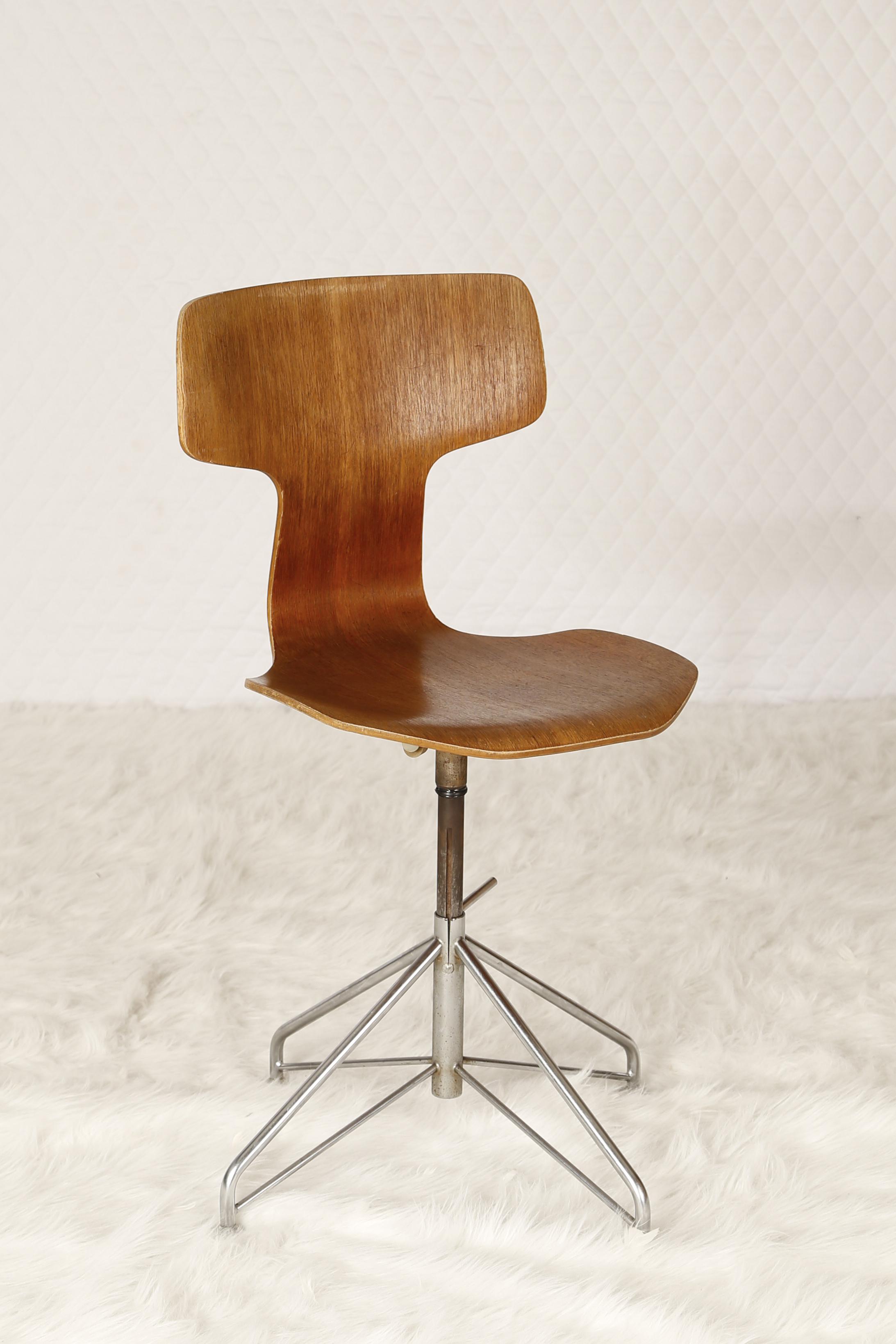Arne Jacobsen (1902-1971) Chaise de bureau...