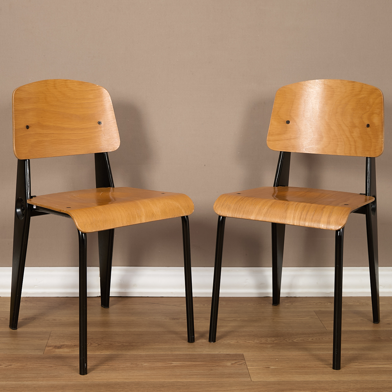 Suite de deux chaises Standard