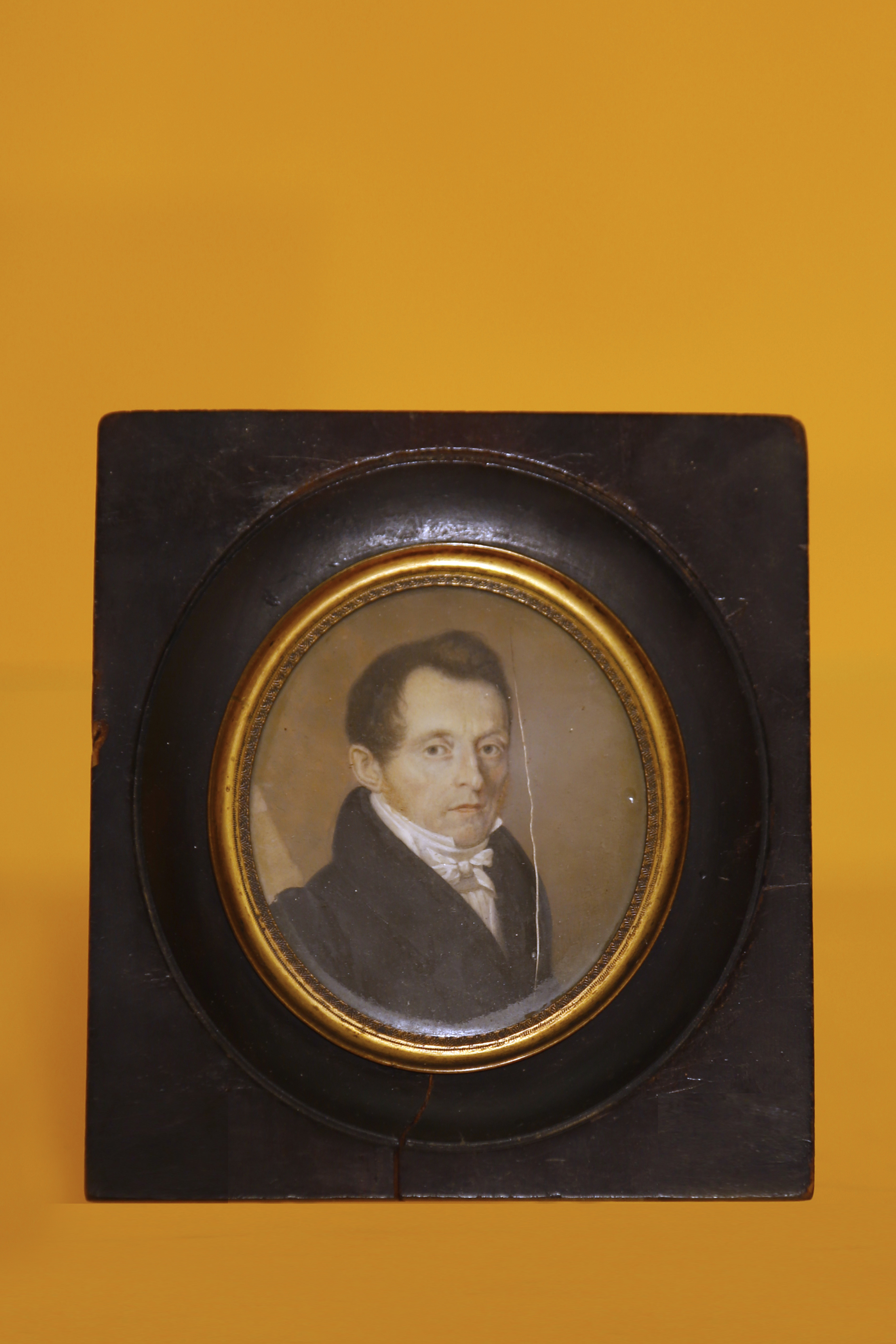 Ensemble de six miniatures