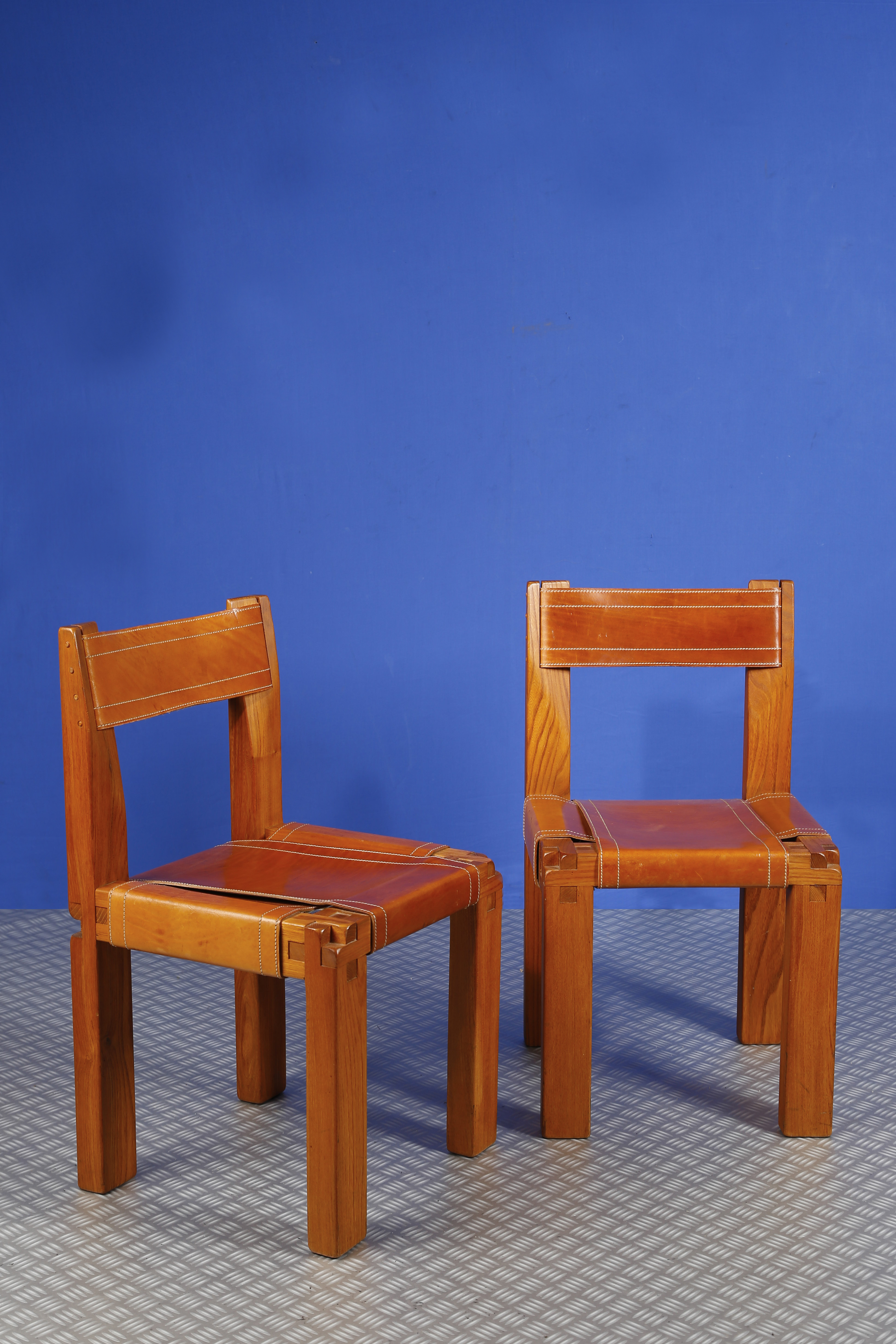 Pierre Chapo (1927-1987) Paire de chaises modèle...