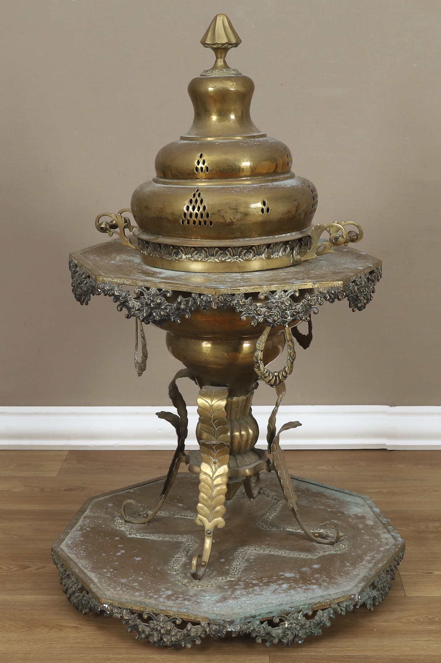 Travail ottoman Petit brasero