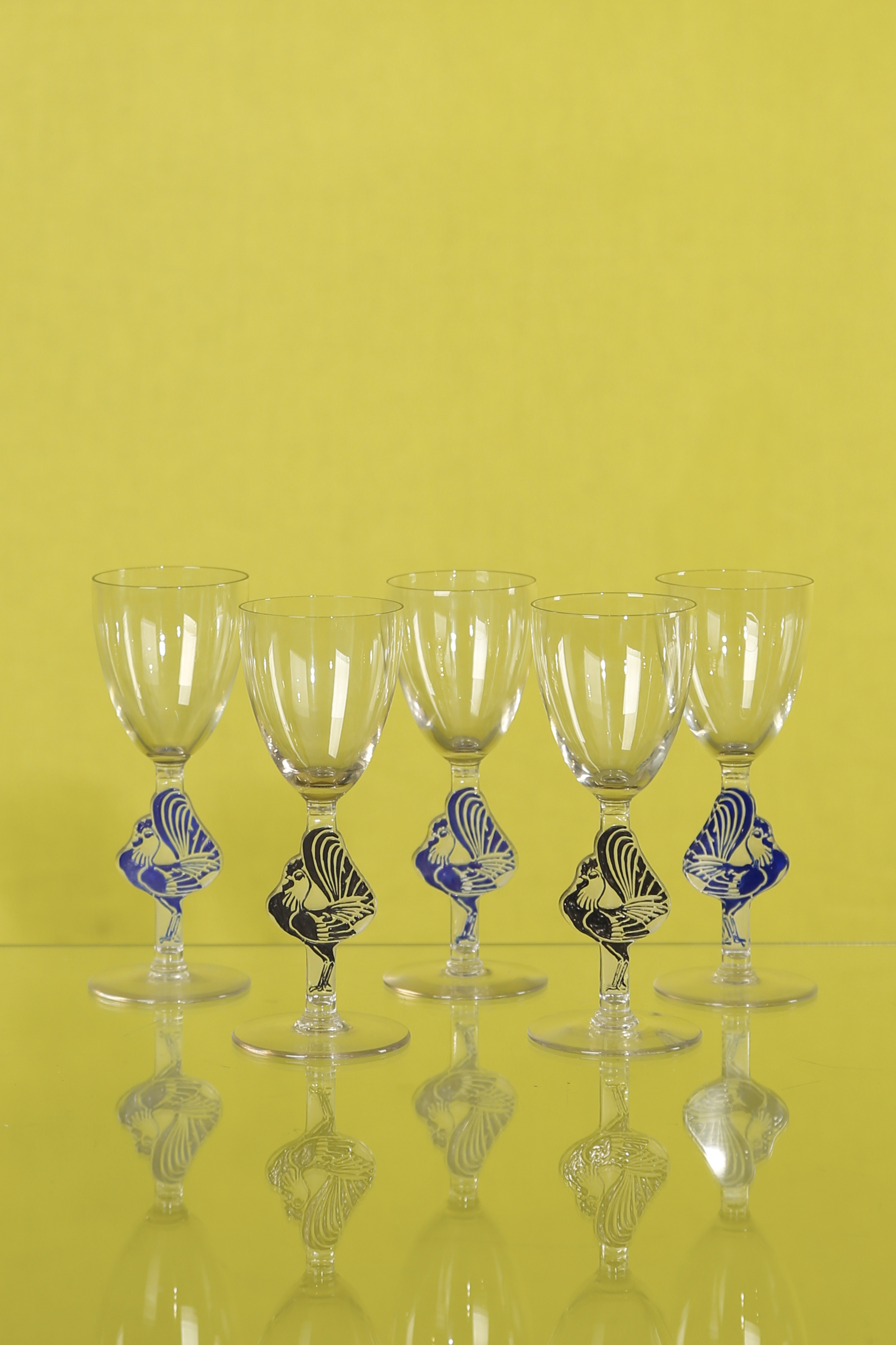 R. Lalique Cinq verres à cocktail, modèle...
