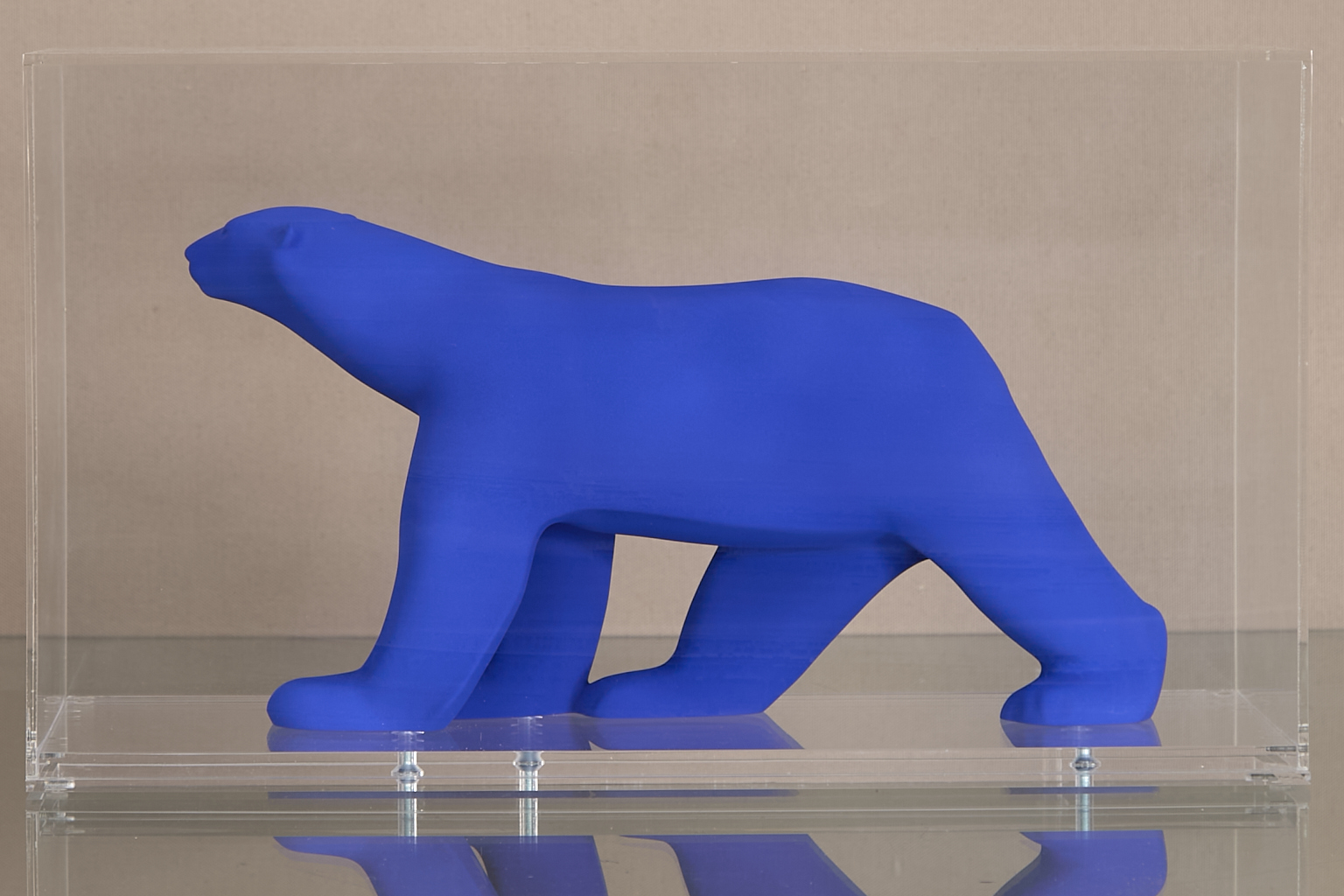 D'après Yves Klein (1928-1962) et François Pompon (1855-1933)
