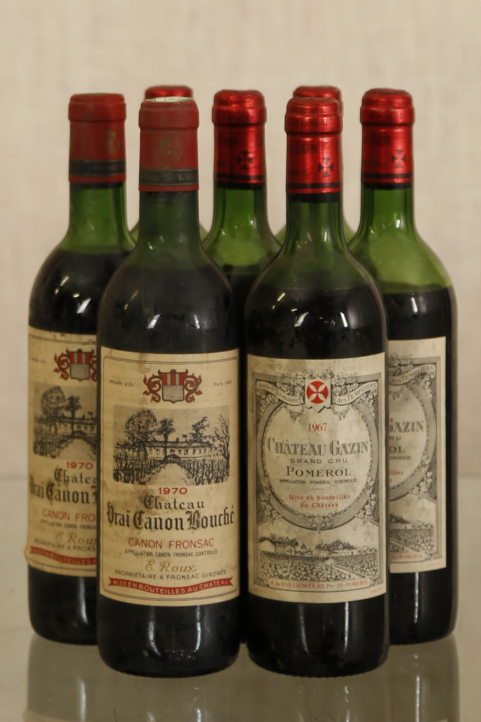 Ensemble de 7 bouteilles comprenant :