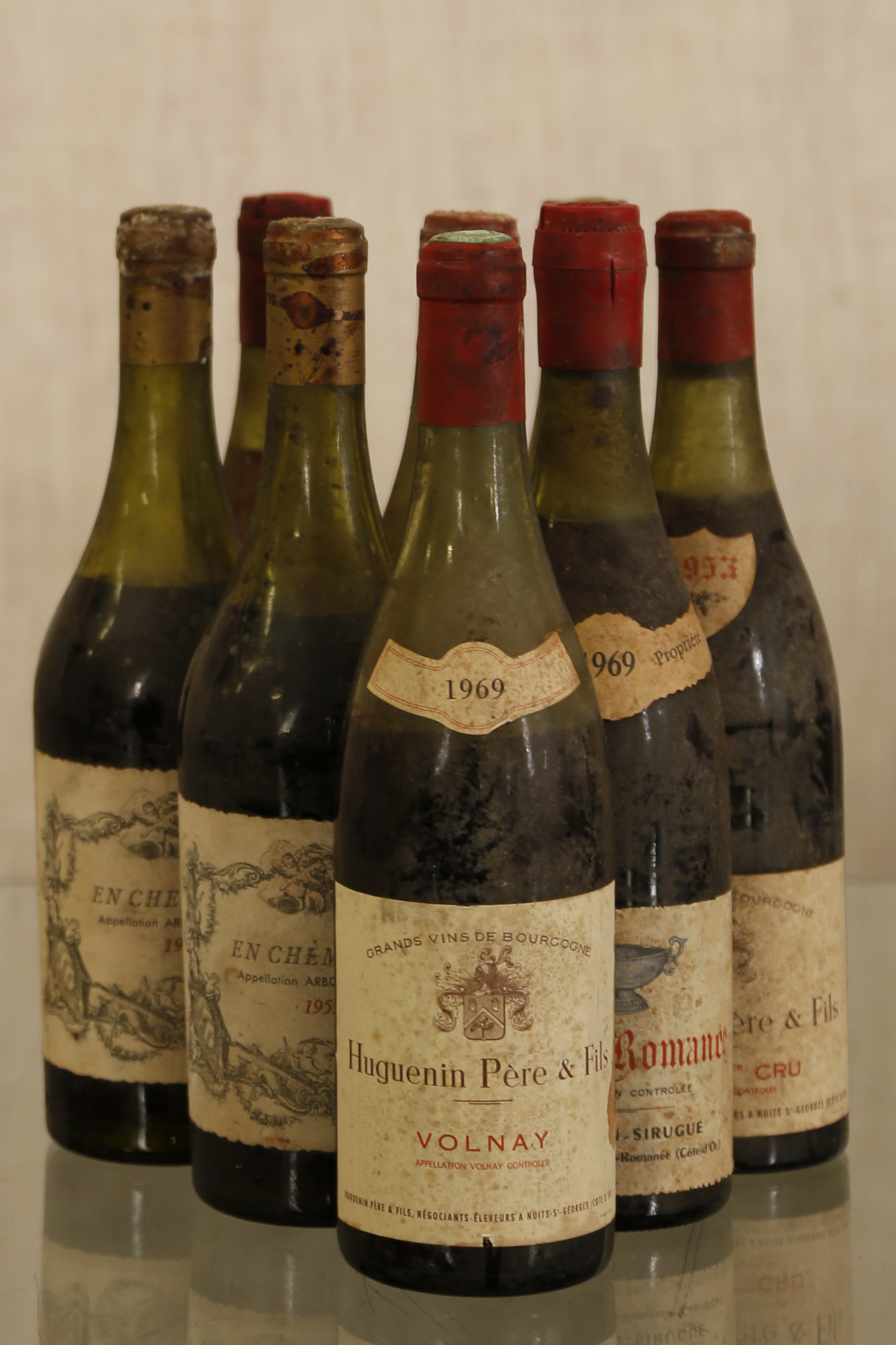 Ensemble de 8 bouteilles comprenant :