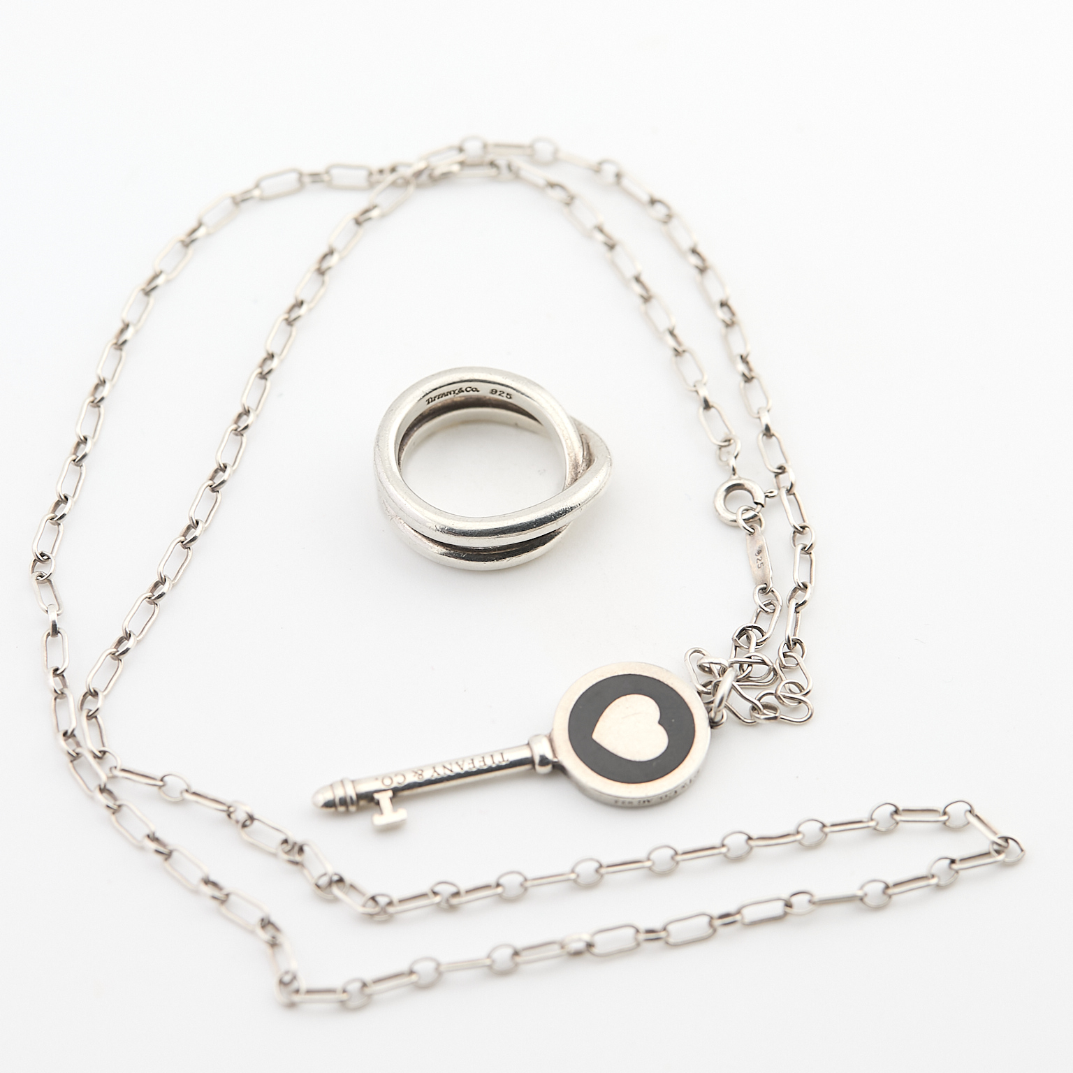1 bague et 1 collier