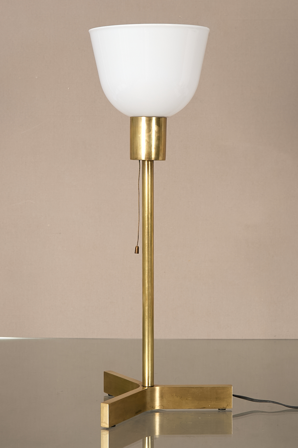 Lampe de table tripode n°611