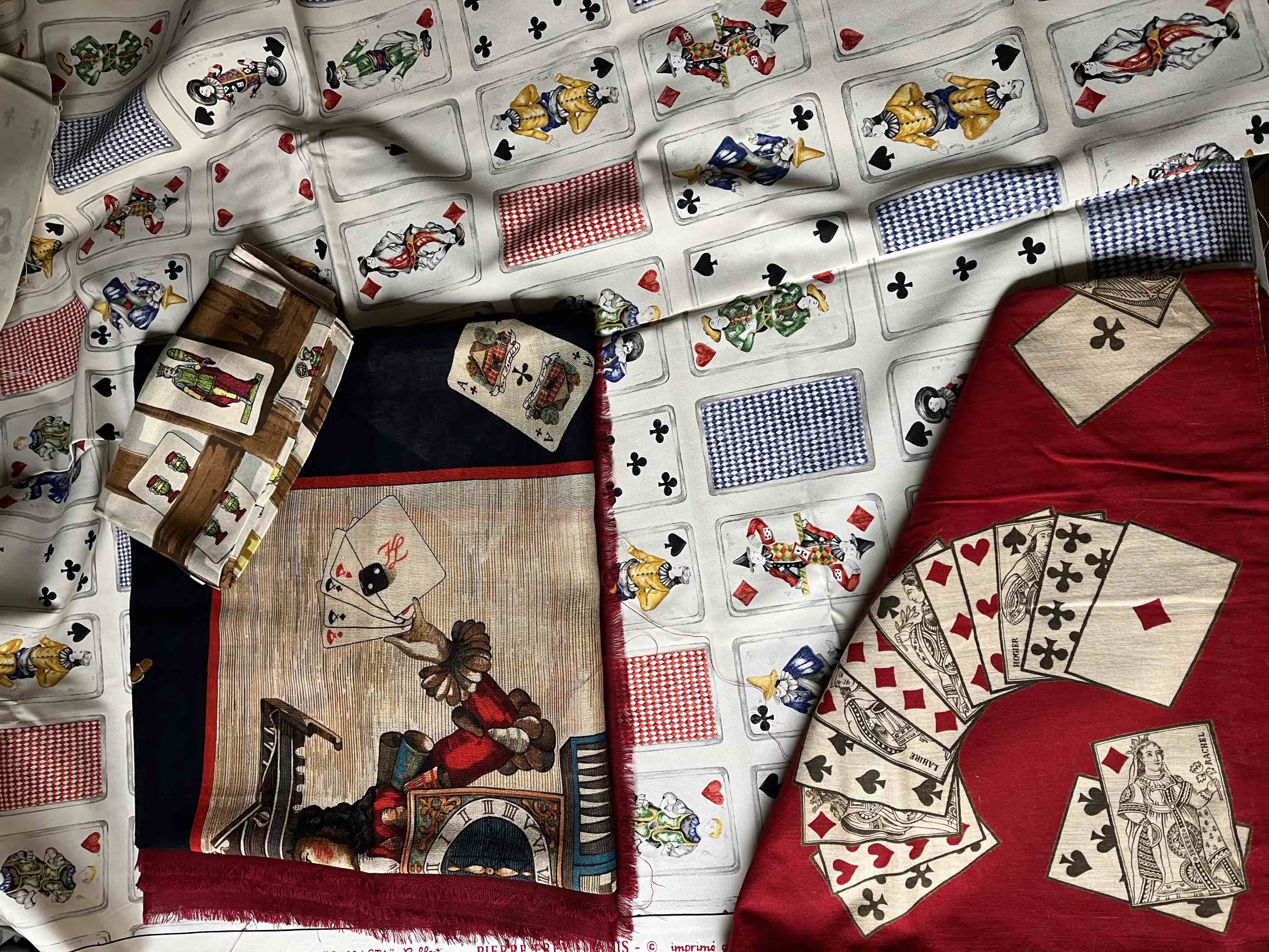 Lot de tissus à motif de cartes à jouer :