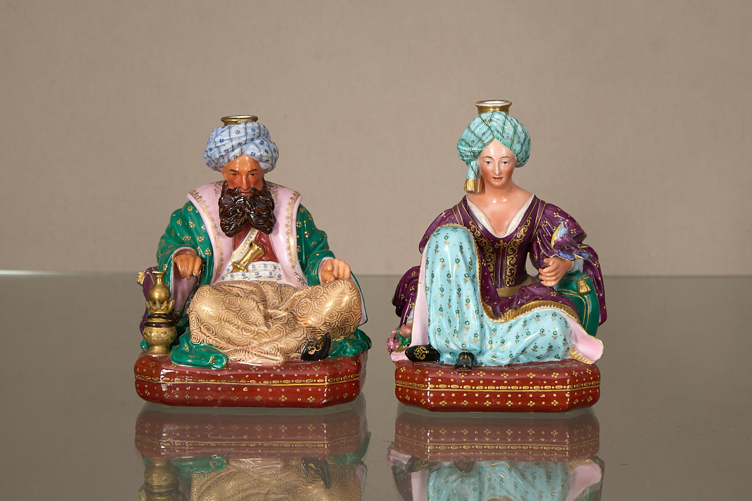 Paire de sujets orientaux