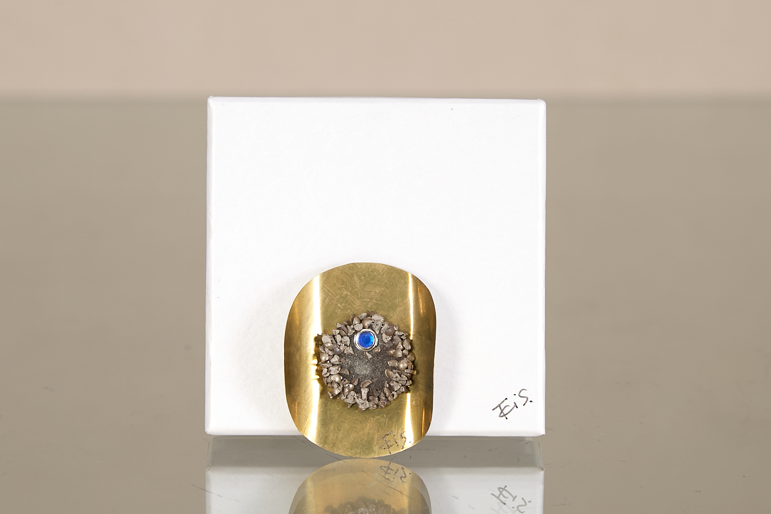 Broche magnétique