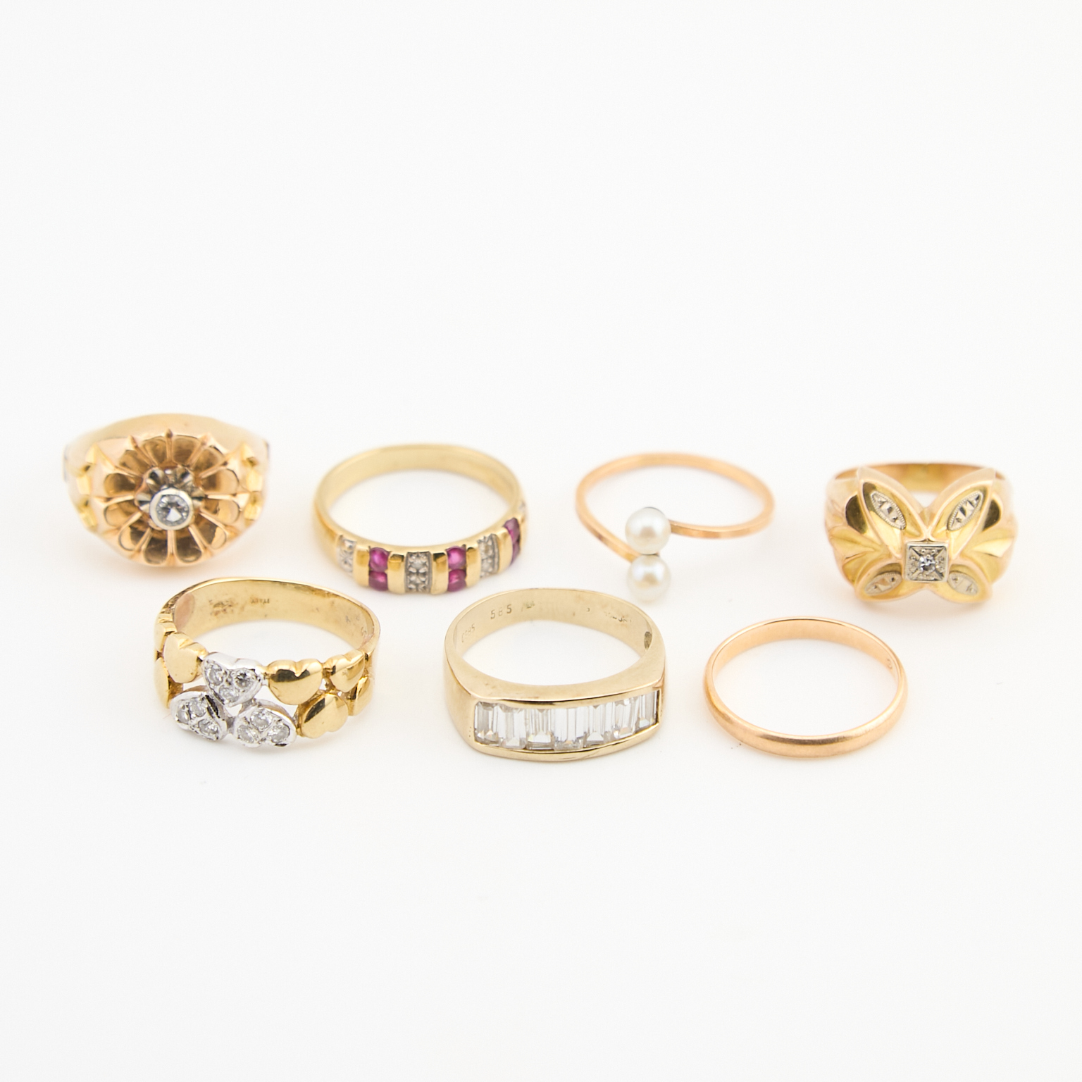 Ensemble de 7 bagues en or comprenant :