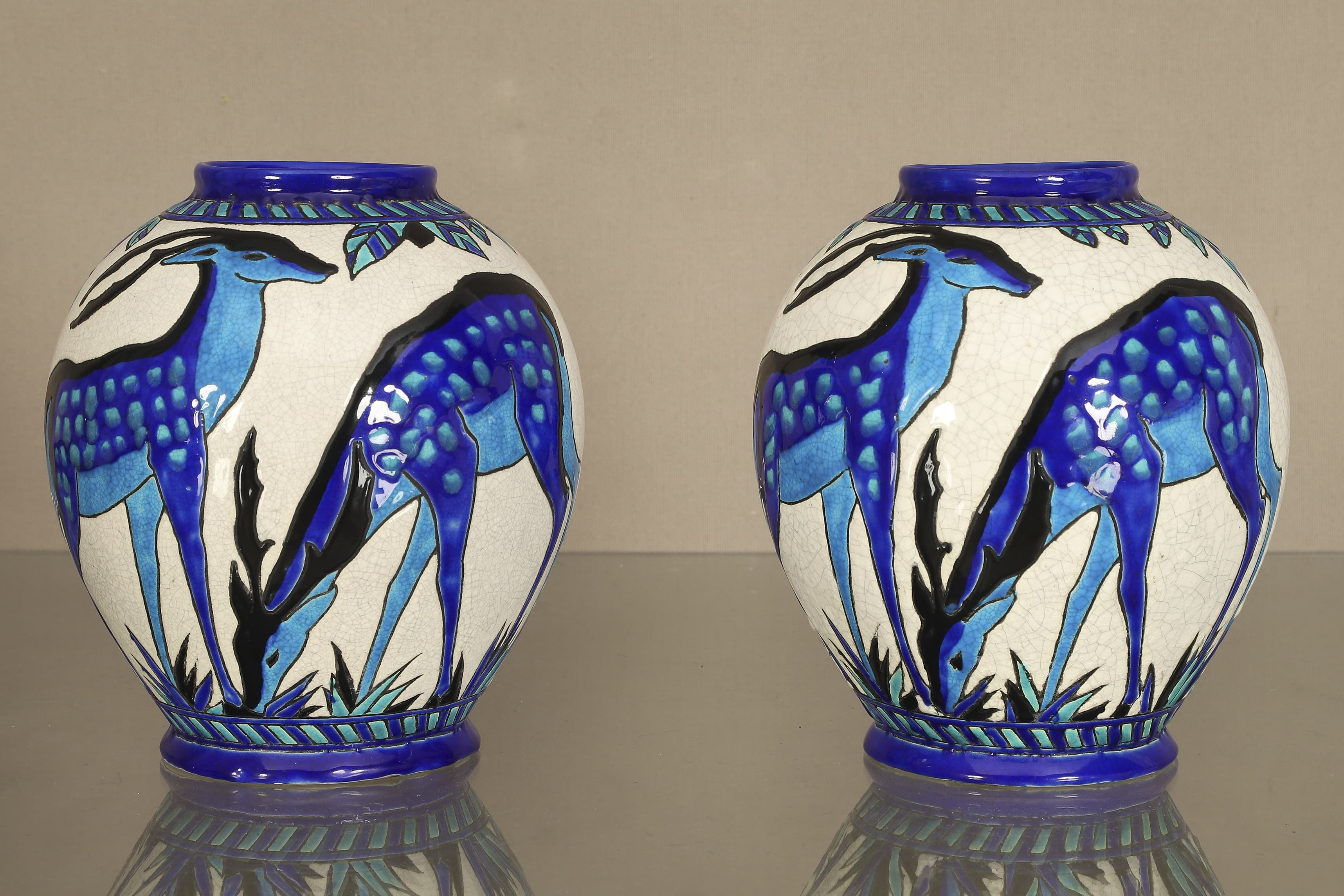 Paire de vases boules