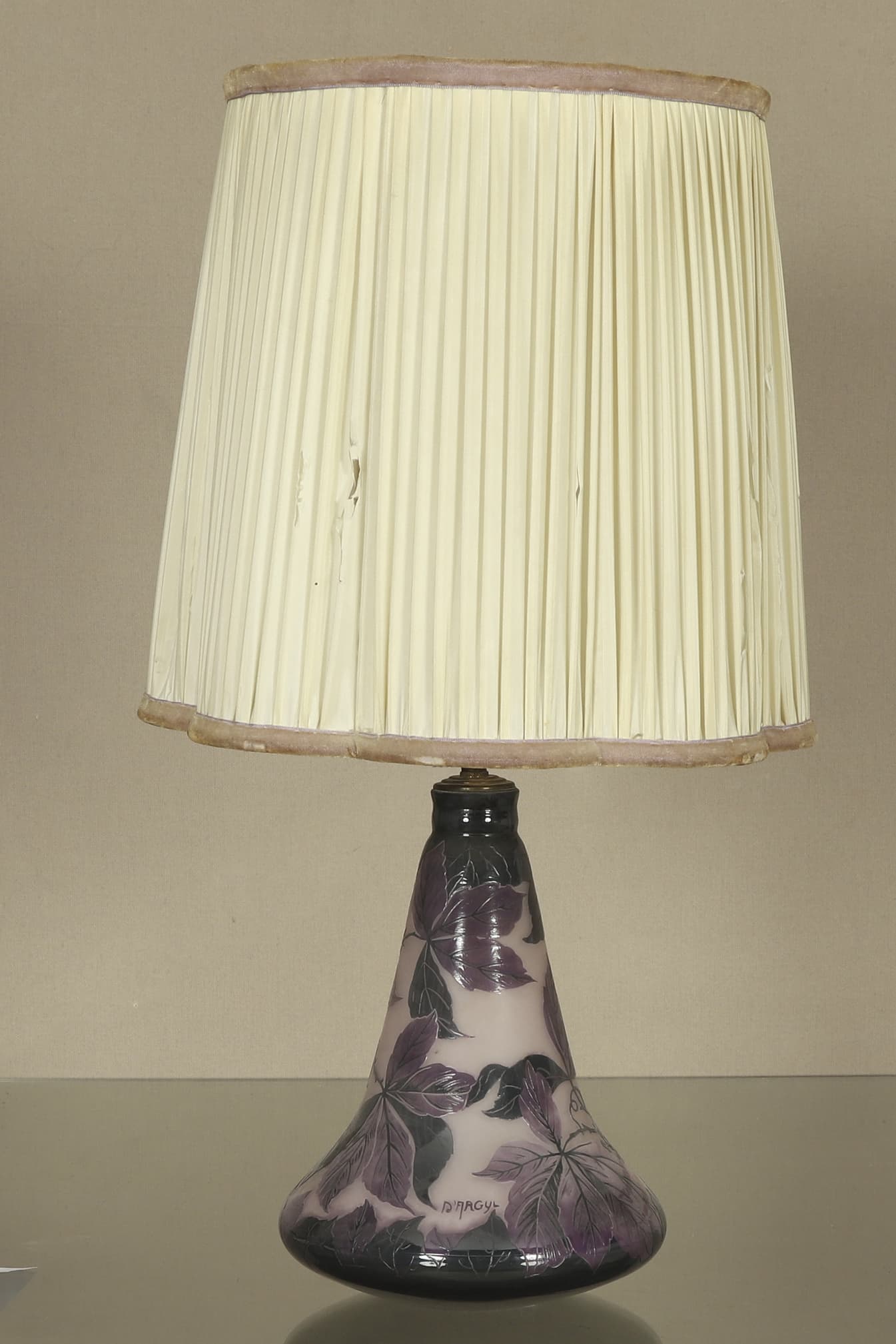 Pied de lampe
