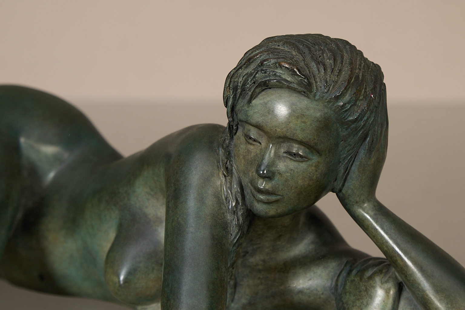 Mirogi (née en 1957)