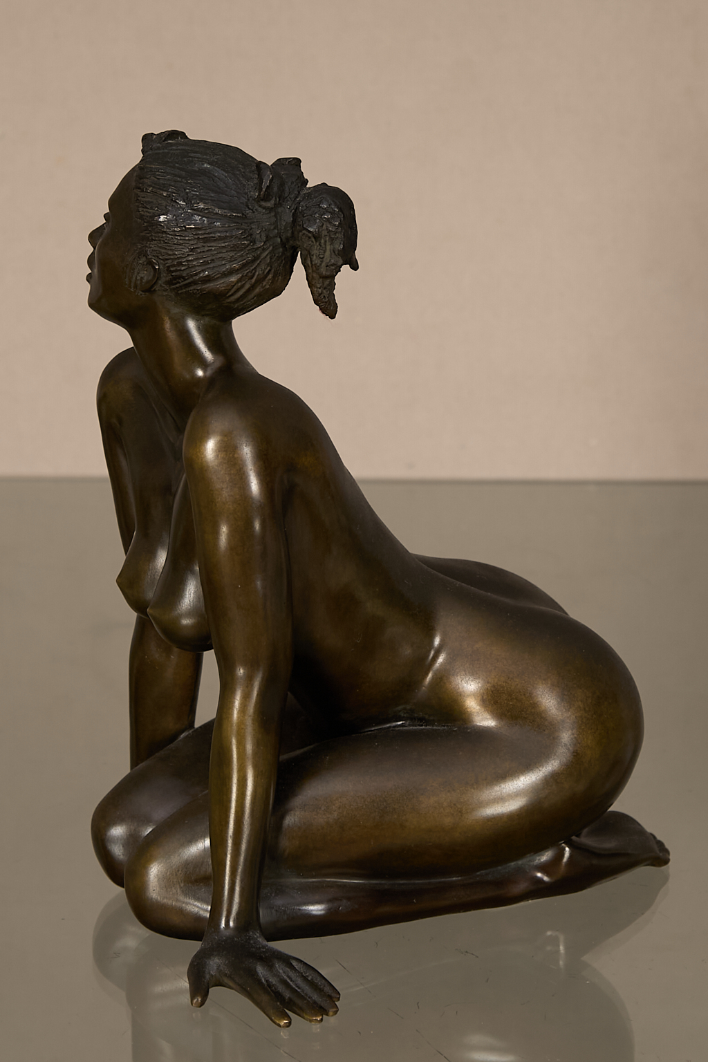 Mirogi (née en 1957)