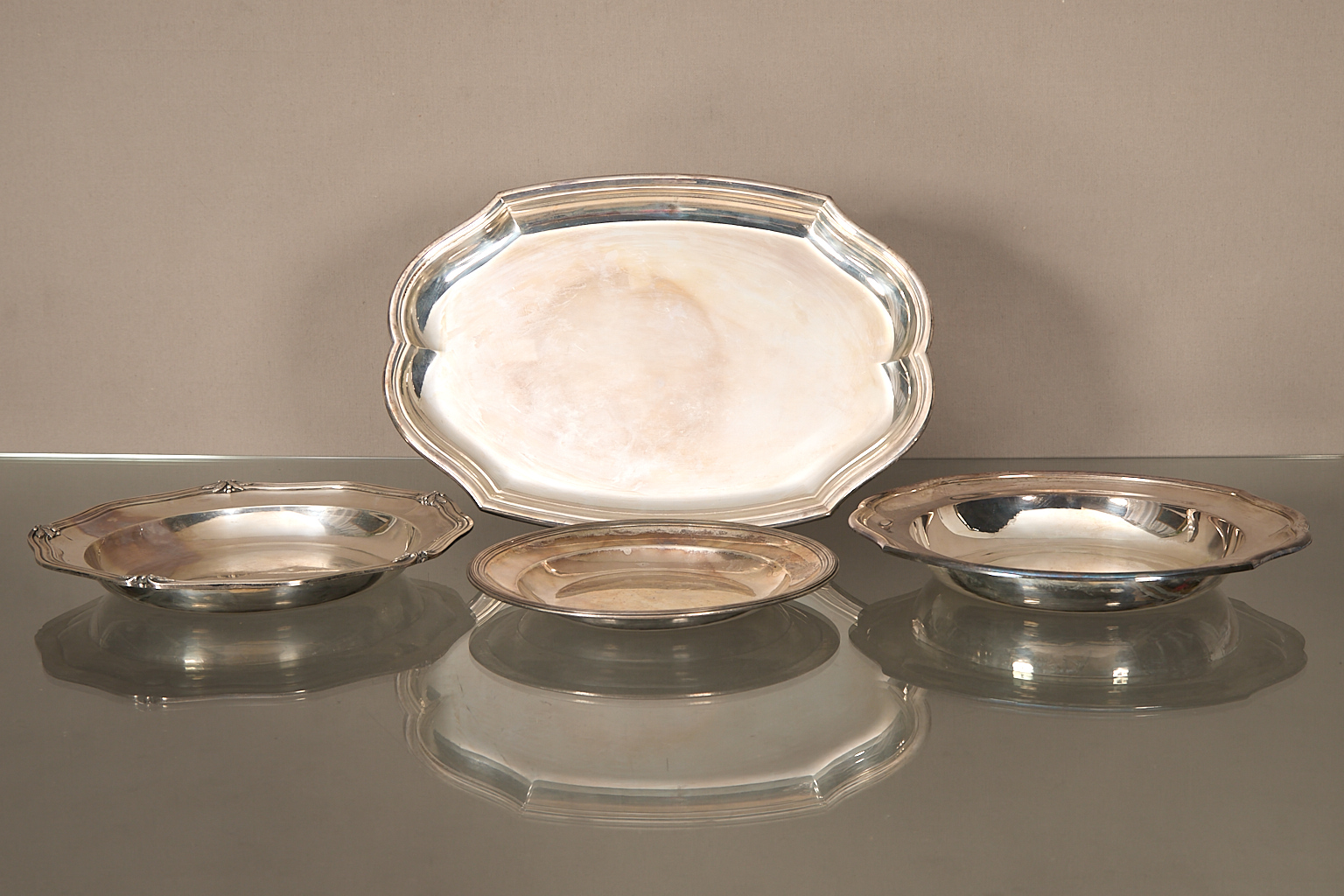 Ensemble de plats de service [4]