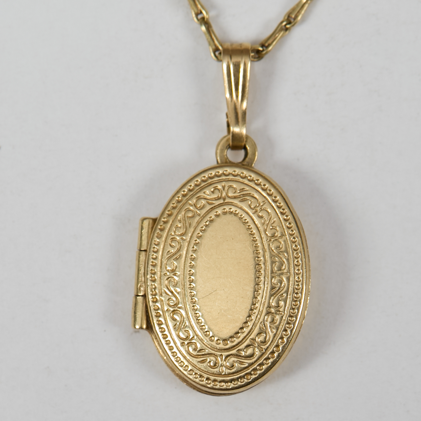 Chaîne et pendentif