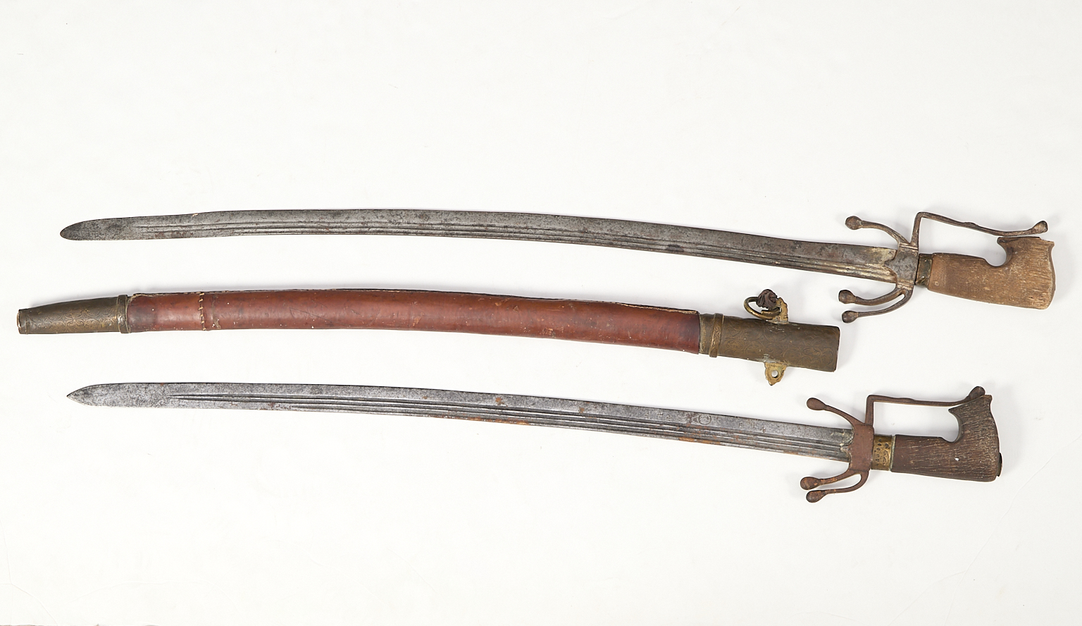 2 sabres Nimcha