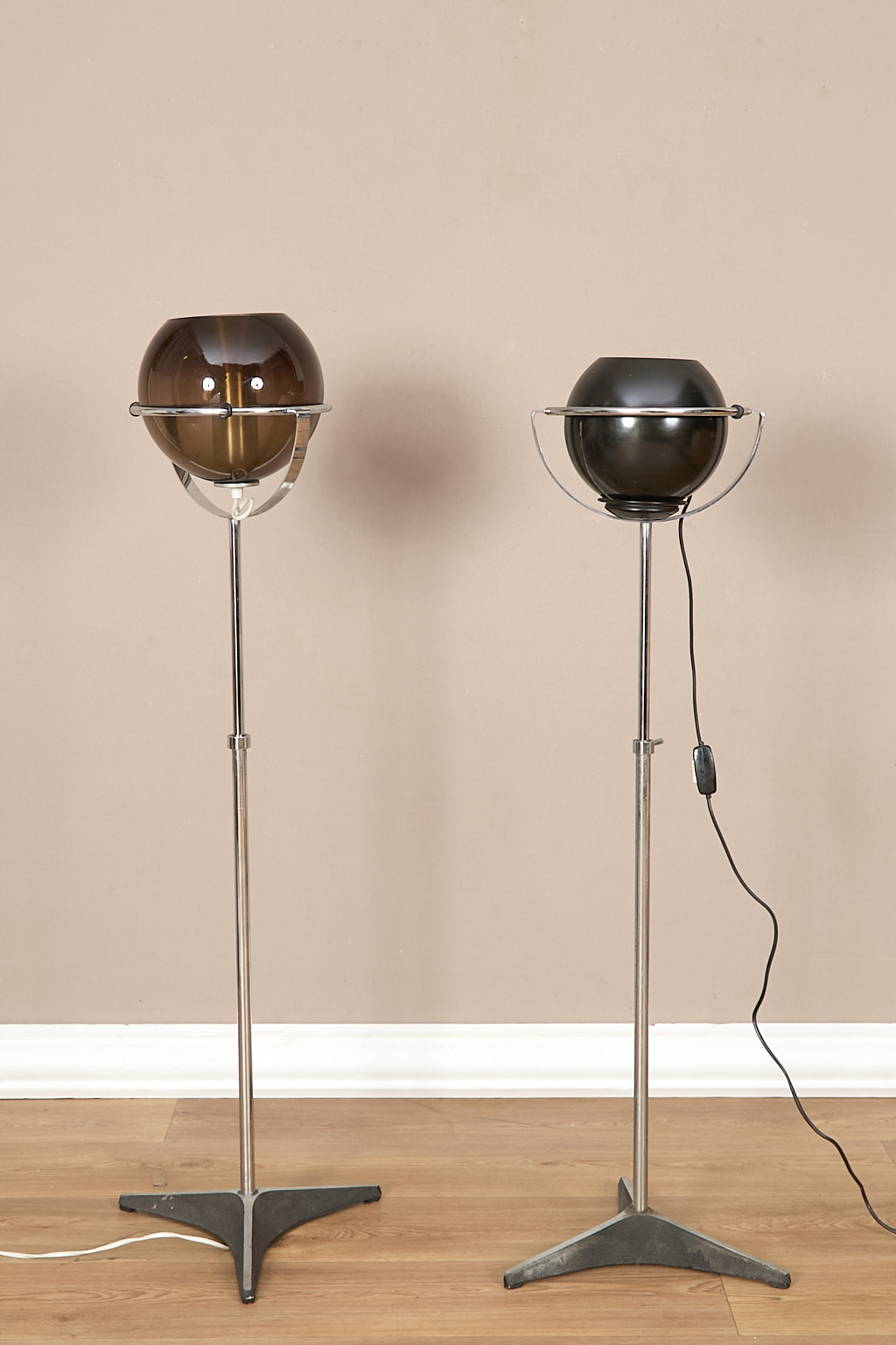 2 lampadaires Globe 2000