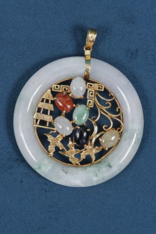 Pendentif à la pagode