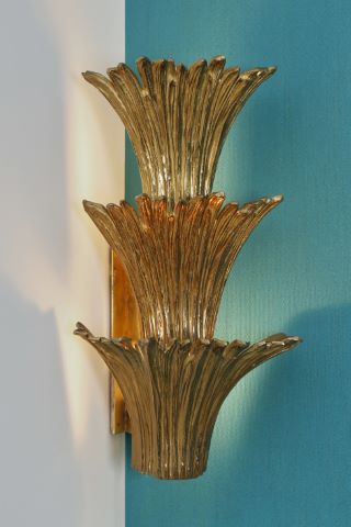 Rare applique d’angle