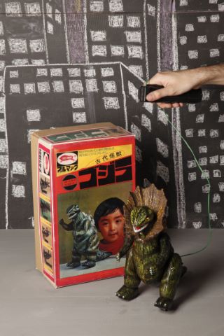 Japon Battery toy filoguidé 1968 Bull Mark...