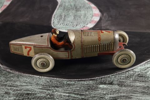 Voiture de course n°7 TC9590