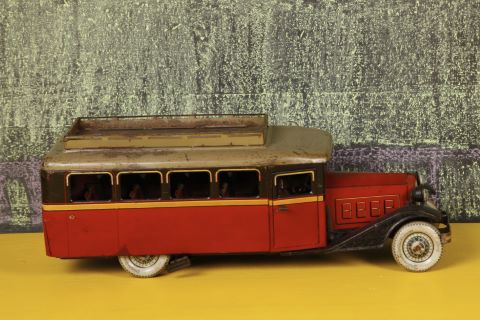 Autocar Renault 204C