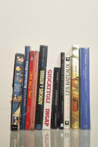 12 livres sur les jouets anciens