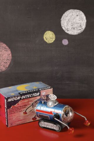 Moon detector