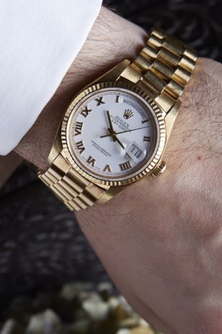 Rolex (Oyster perpetual day - date) n°5560316