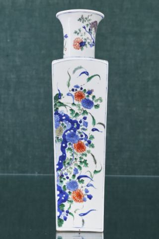 Grand vase quadrangulaire