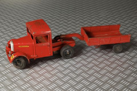 Tracteur Renault