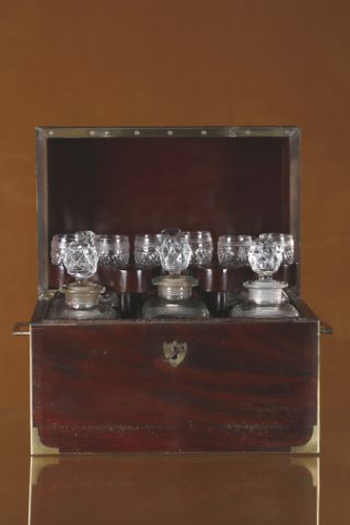 Cave à liqueur de marine