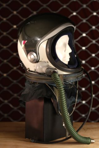 Casque équipement stratosphérique
