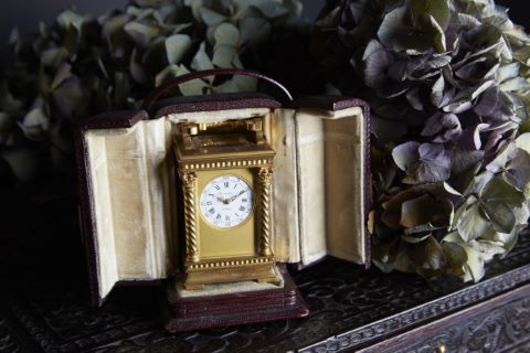 Charles Oudin Pendule d'officier miniature