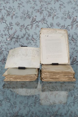 Important ensemble de manuscrits anciens