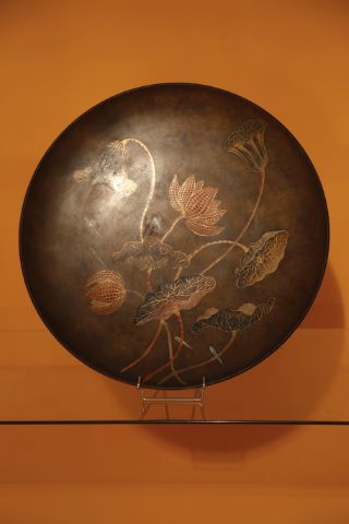 Émile Gallé (1846-1904) Grand plat en faïence