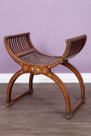 Tabouret curule
