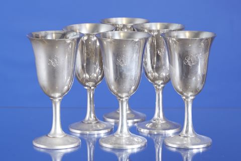 Ensemble de 6 coupes tulipe sur pied