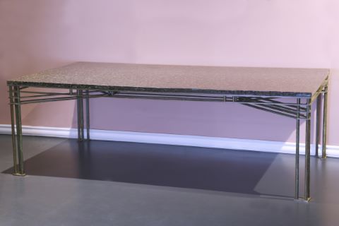 Importante table de salle à manger