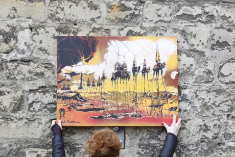 Volontariat d'après S. Dali