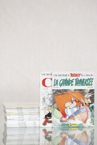 Une aventure d’Astérix le Gaulois - Ensemble de 15 albums…