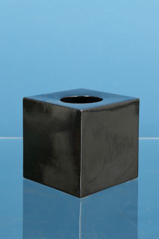 Vase cubique n°585