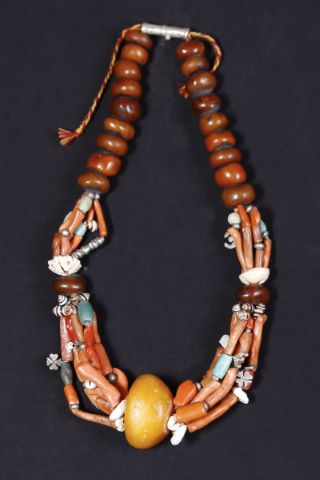 Collier de style ethnique