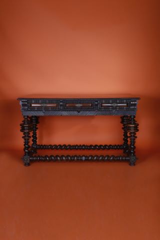 Table dite 