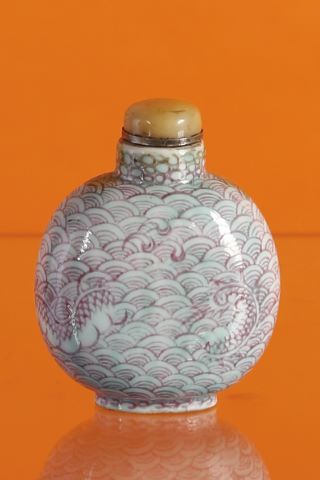Tabatière en porcelaine