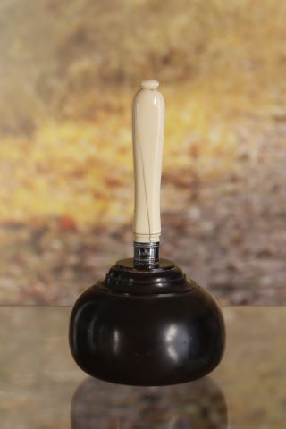 Curieux objet