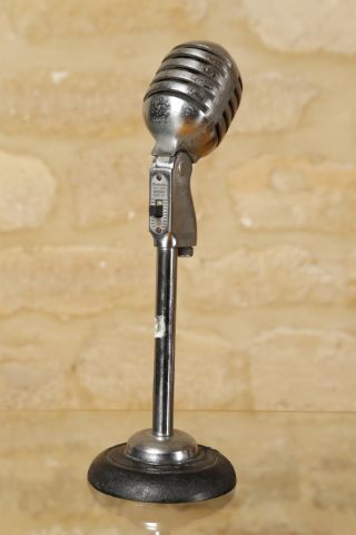 Micro de table, modèle Cardax 950